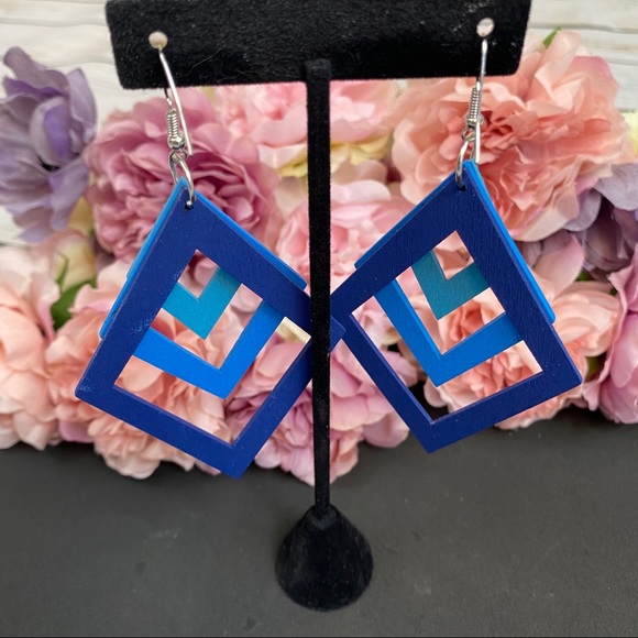 Oversize Multilayer Geometric Wood Dangle Earrings - Picture 5 of 6